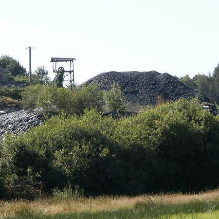 Vallée des Ardoisières Mael-Carhaix Esterno foto