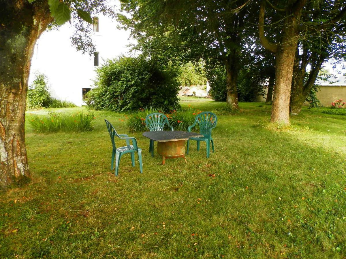 Vallée des Ardoisières Mael-Carhaix Esterno foto