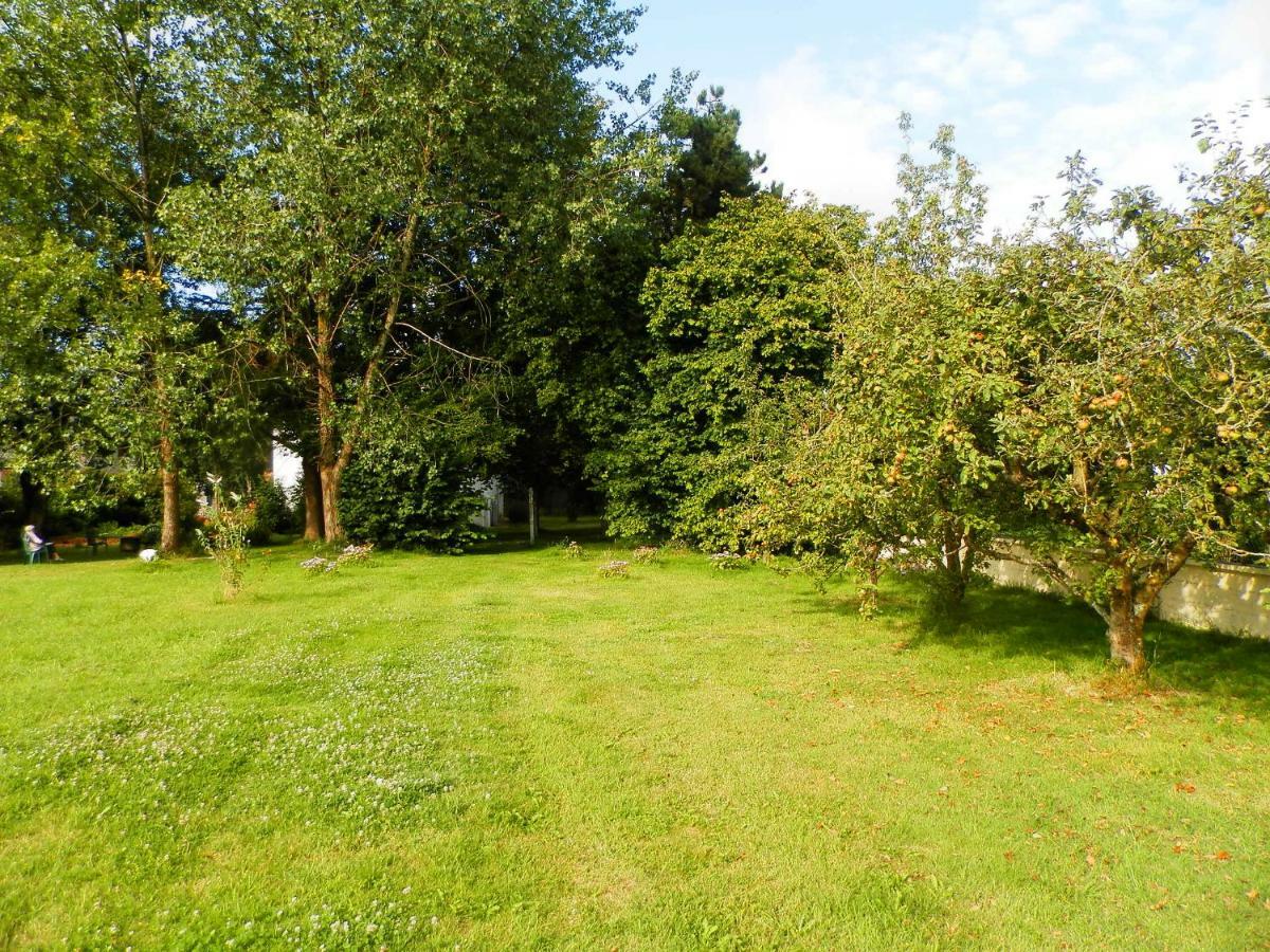 Vallée des Ardoisières Mael-Carhaix Esterno foto